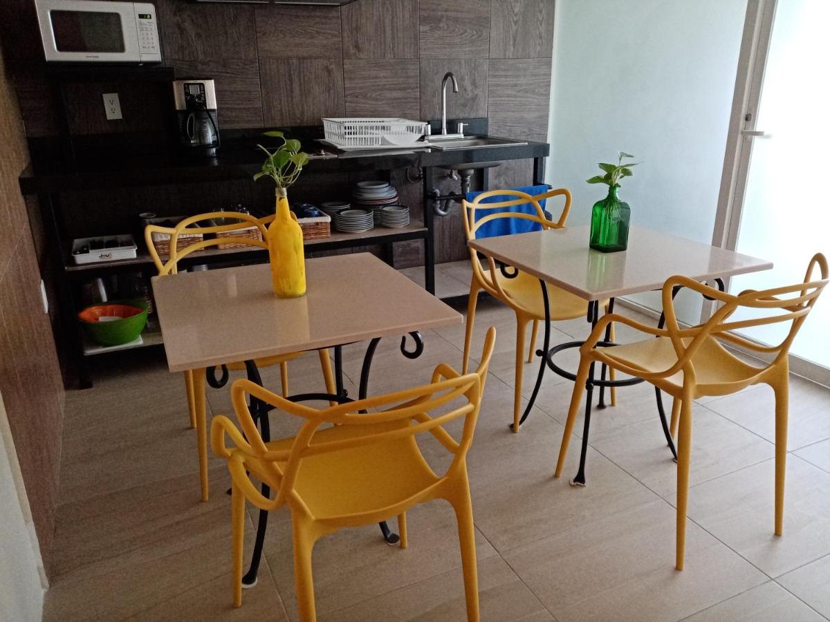 קנקון Brisas 10 Beachside Suites מראה חיצוני תמונה