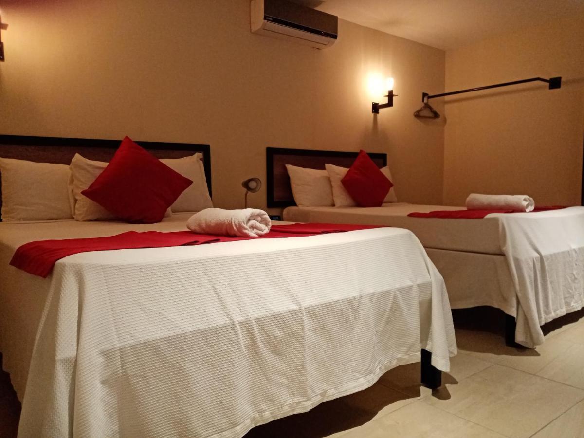 קנקון Brisas 10 Beachside Suites מראה חיצוני תמונה