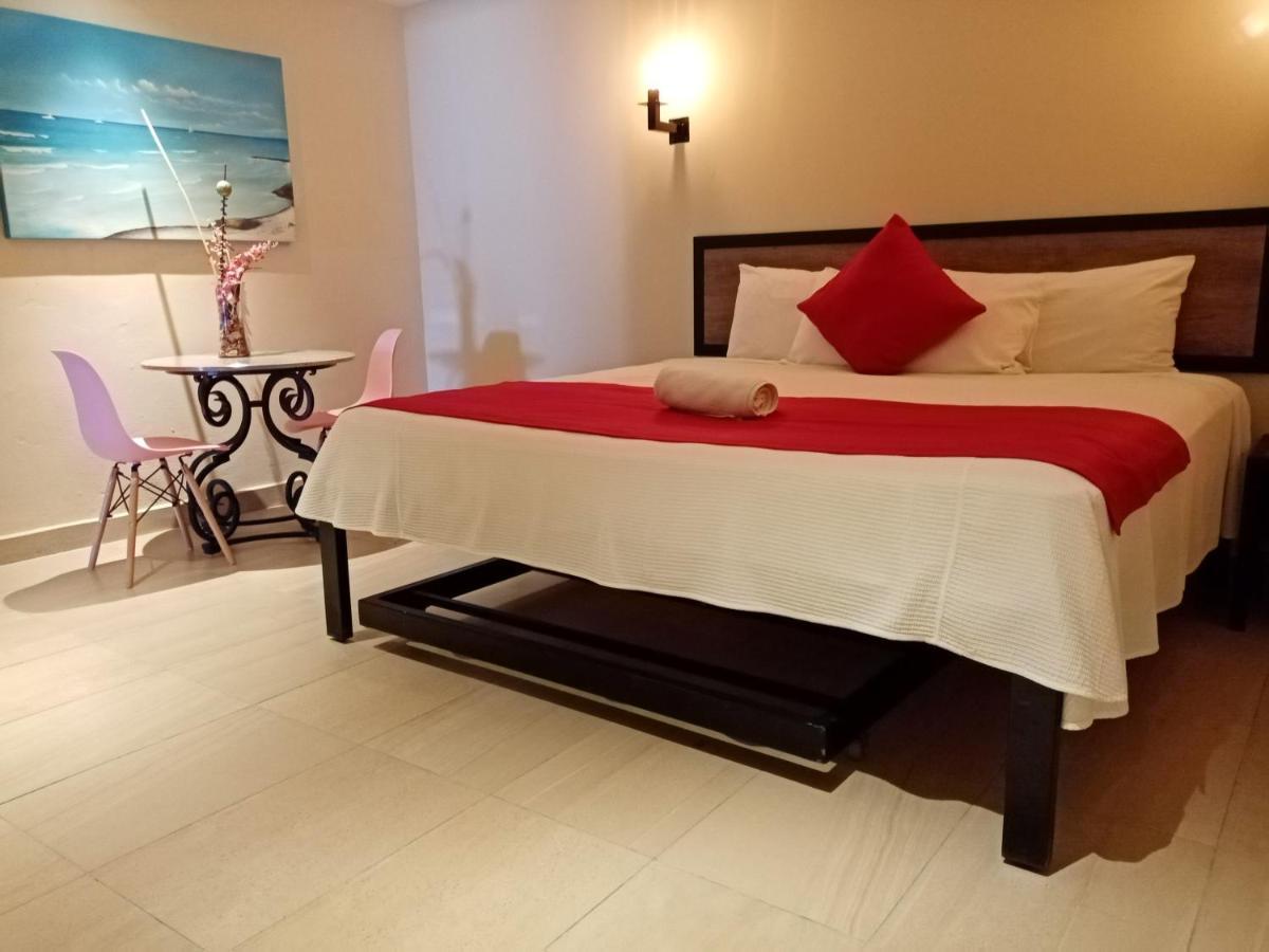 קנקון Brisas 10 Beachside Suites מראה חיצוני תמונה