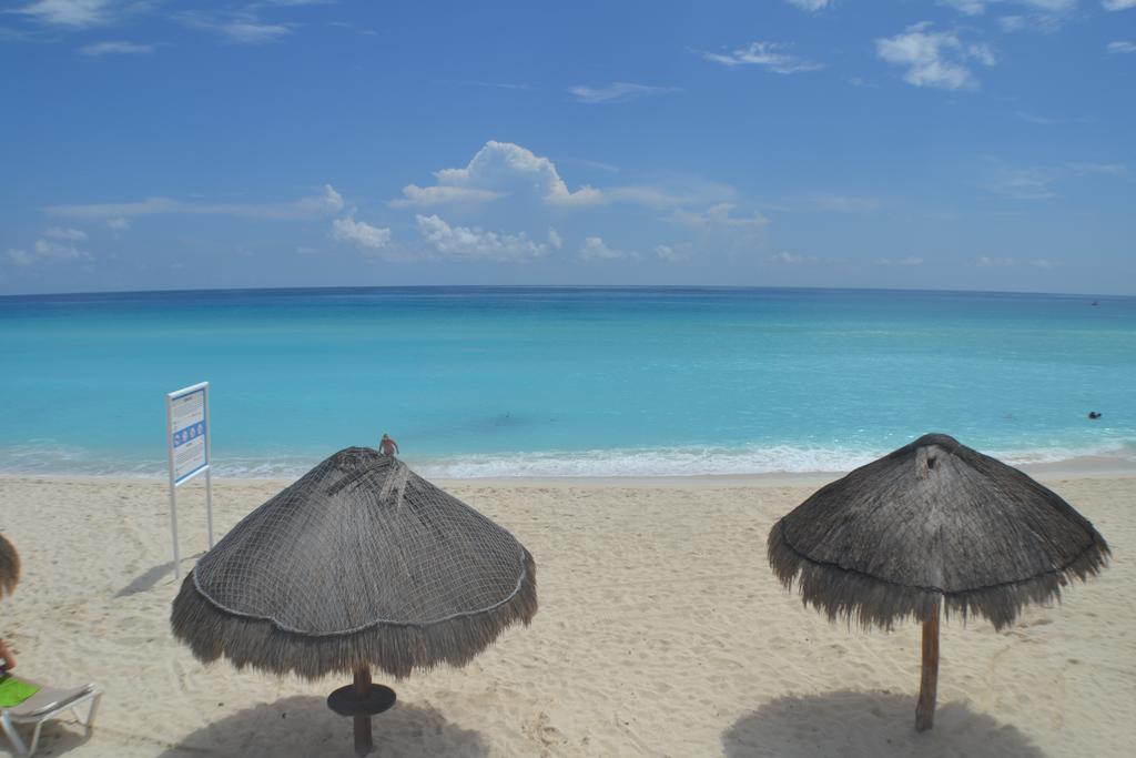קנקון Brisas 10 Beachside Suites מראה חיצוני תמונה