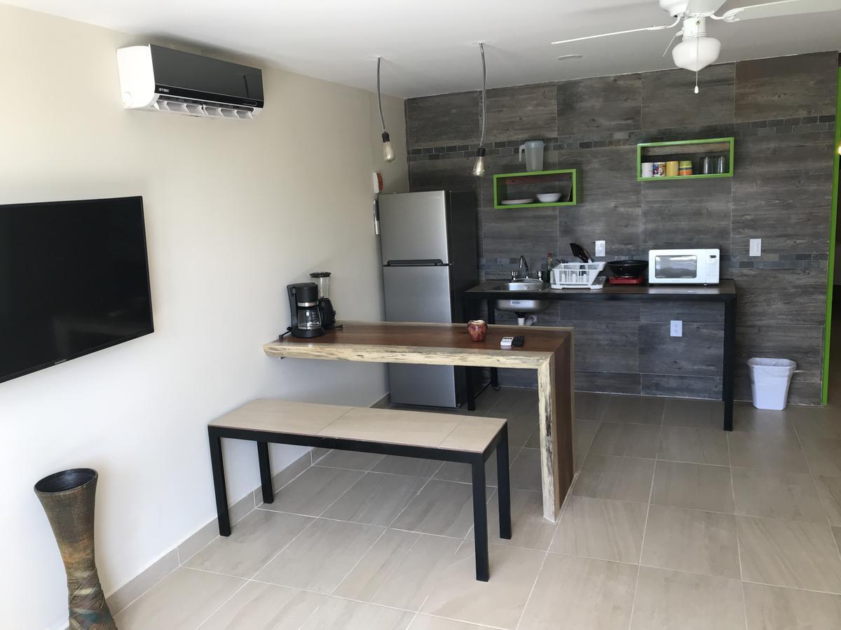 קנקון Brisas 10 Beachside Suites מראה חיצוני תמונה