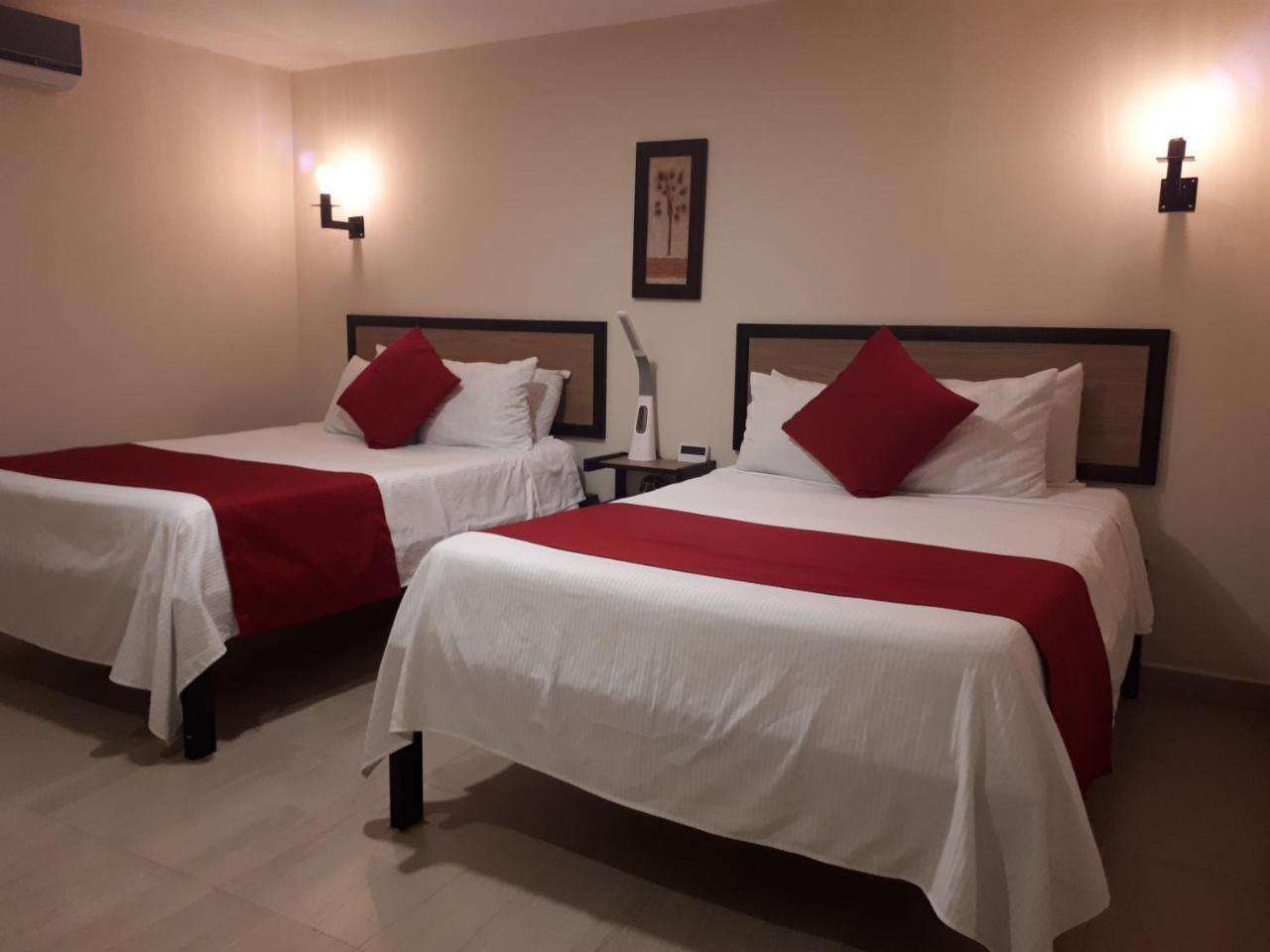 קנקון Brisas 10 Beachside Suites מראה חיצוני תמונה