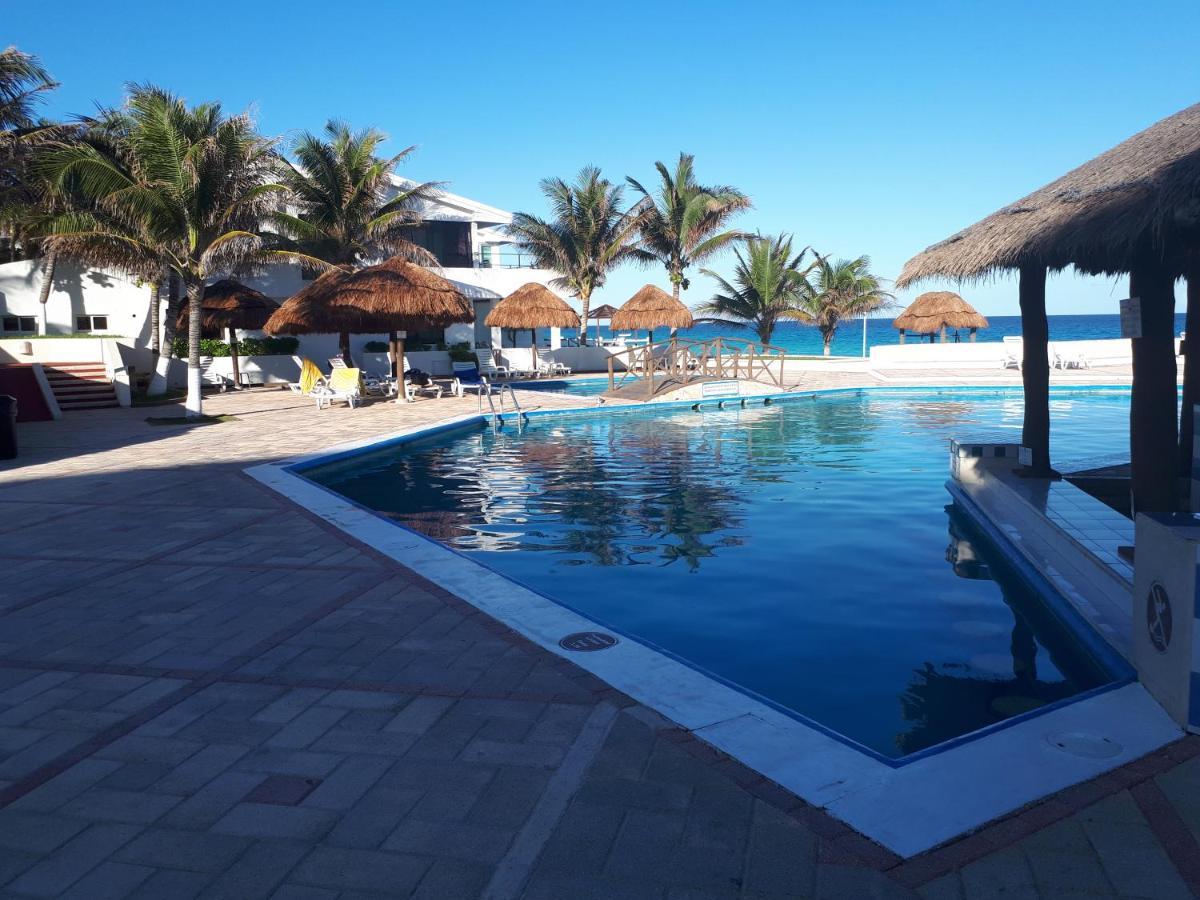 קנקון Brisas 10 Beachside Suites מראה חיצוני תמונה