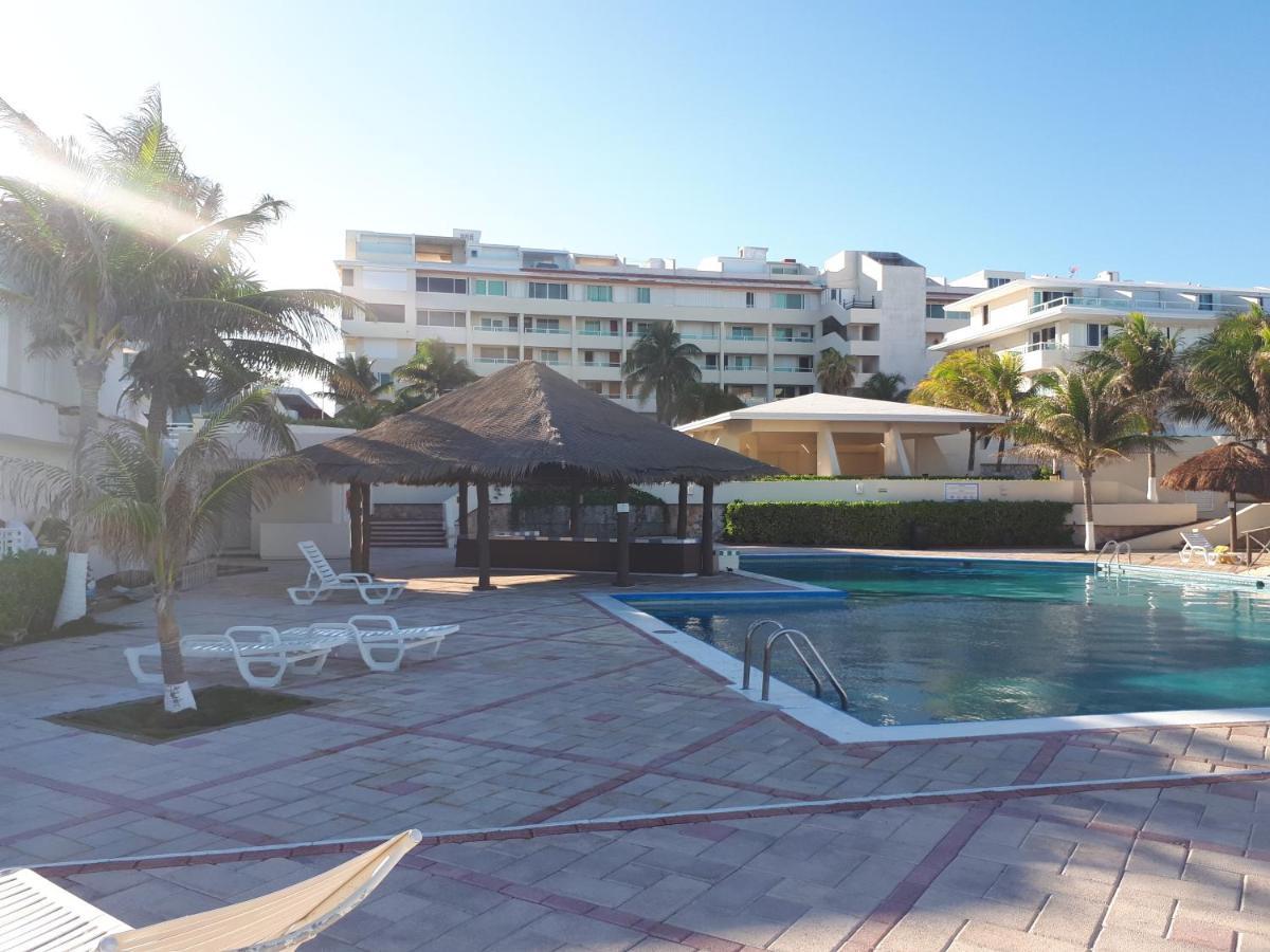 קנקון Brisas 10 Beachside Suites מראה חיצוני תמונה